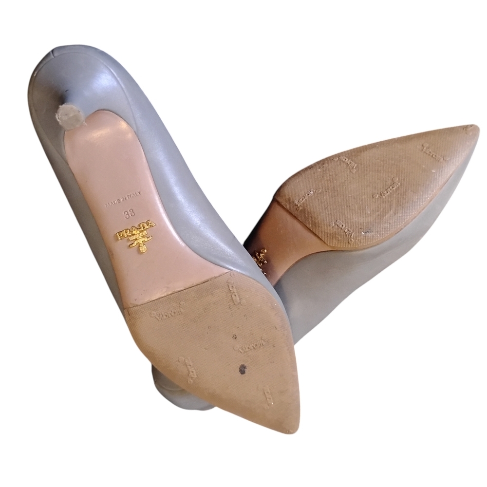 PRADA - Grey Leather Pointed Toe Kitten Heels RARE Size 7.5 Made In Italy - Picture 6 of 10